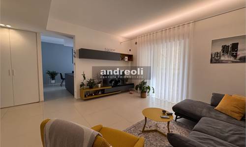 Appartamento In Vendita a Jesi